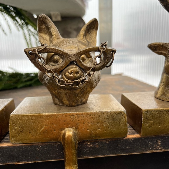 Gold Animal Head stocking hooks - Picture 4 of 6